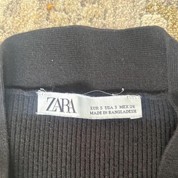 Zara Puff Sleeve Black Cardigan - Picture 2 of 6